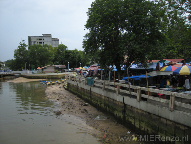 20120920103442 (Mier) - Brunei - Markt