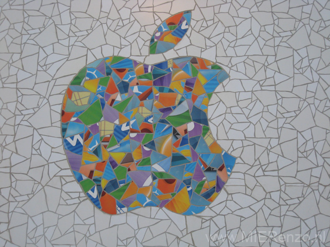 20120721161222 Applestore in de maak