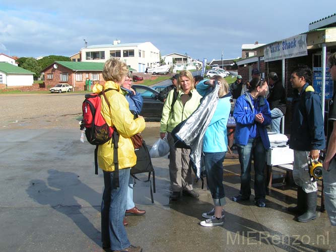 20070923 C (47b) K&T Gansbaai - Kooiduiken met witte haaien