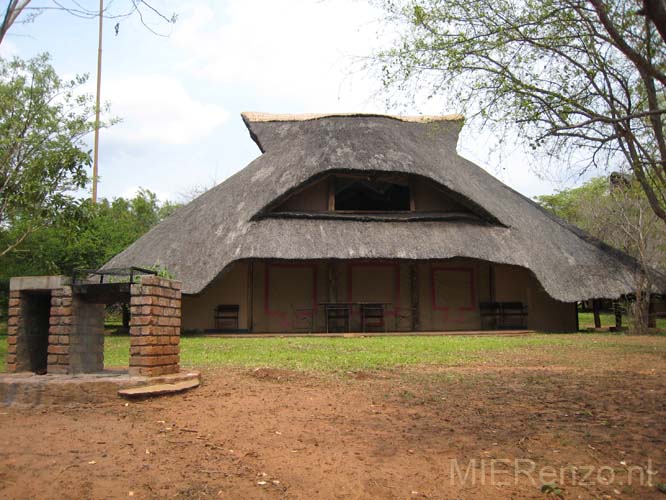 20071011 B (69) Vic Falls - Lokuthula Lodge - ons huis