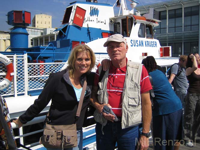 20070926 A (51a) P&M Wachten op de boot met pa