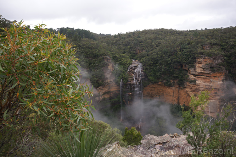 20110401122321 Mist trekt de Blue Mountains in