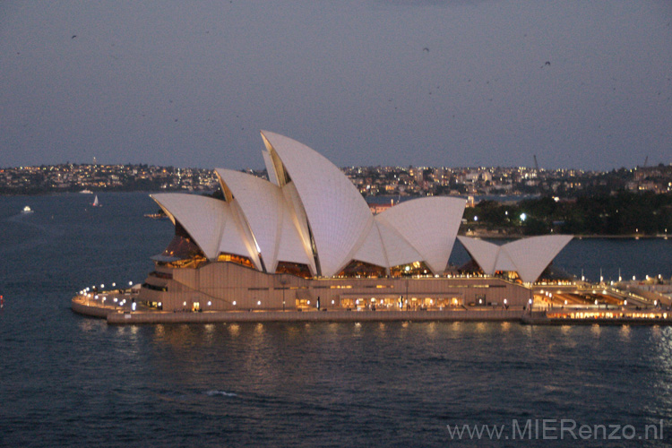 20110401191517 Opera House Sydney