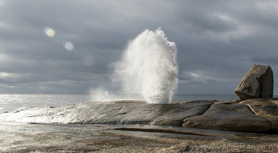 20110404082101 Blow Hole