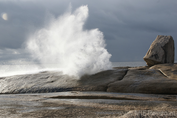 20110404082435 Blow Hole