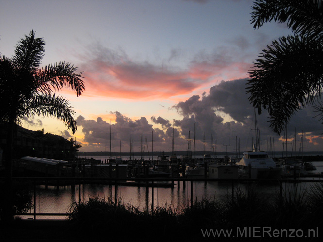 20110425055018 Ochtendgloren Hervey Bay