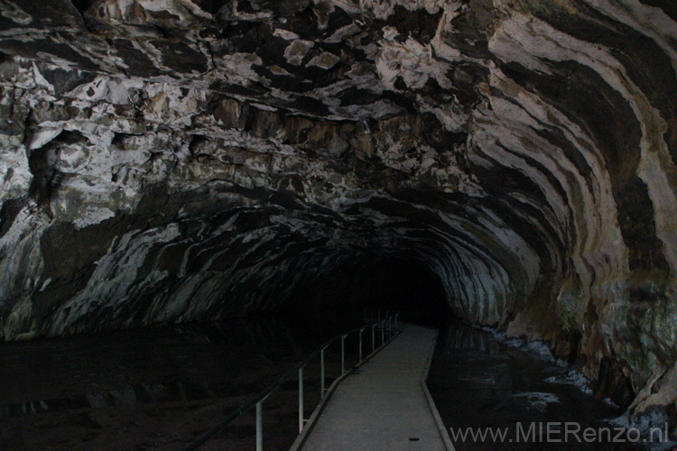 20110504083932 Undara Lava Tubes