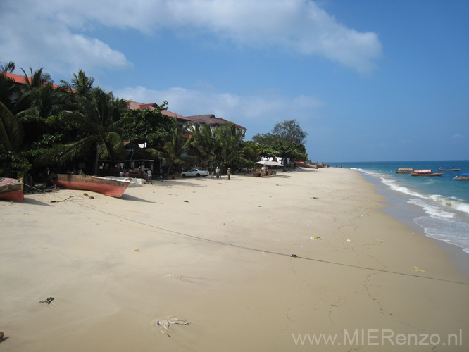 20100202093651 TanZanM - Stonetown