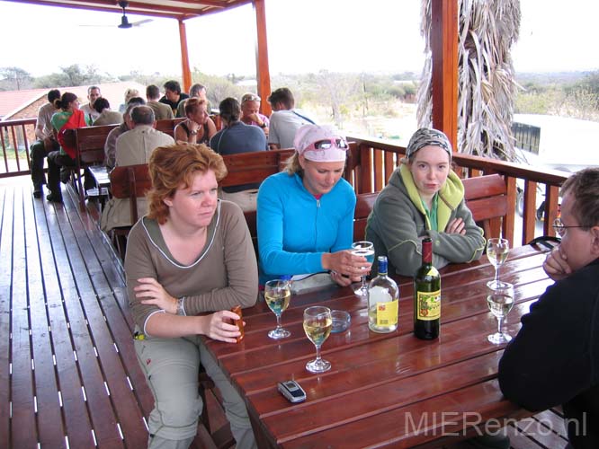 20060904 A (11) Z-Afrika - pizzaatje als tijdverdrijf