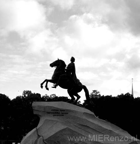 20110924084755  - Sint Petersburg - De Bronzen Ruiter (Peter de Grote)