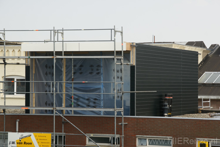 20090702 (06) Bijna klaar met de panelen